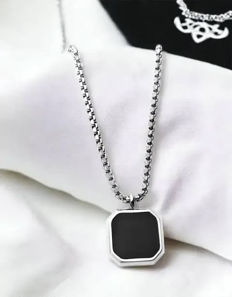 Titan’s Mark: The Vnox Signature Chain